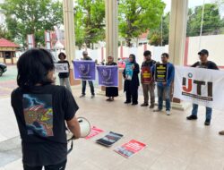 Jurnalis Kendari Gelar Aksi Solidaritas untuk Tempo